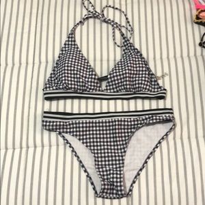 Women’s swim